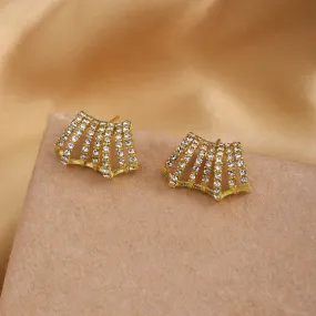 Dora Fashionable Stud Earrings