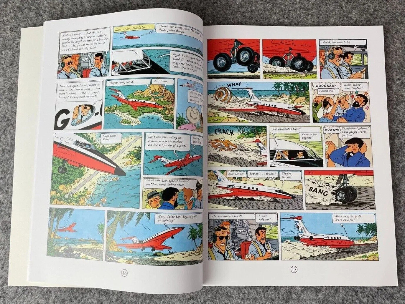 Flight 714 Tintin Book Egmont UK Paperback Edition