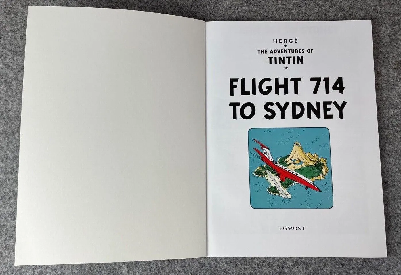 Flight 714 Tintin Book Egmont UK Paperback Edition