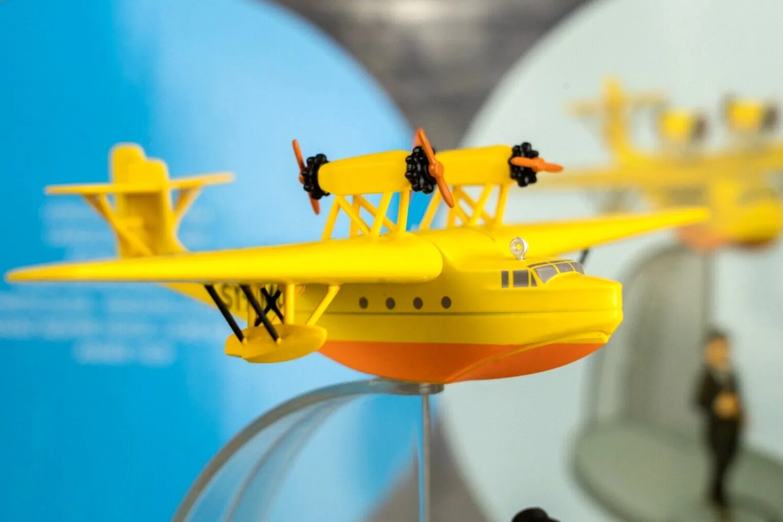 MOULINSART TINTIN Plane 29545 Yellow Seaplane: Ottokars Sceptre Hachette Avion #25