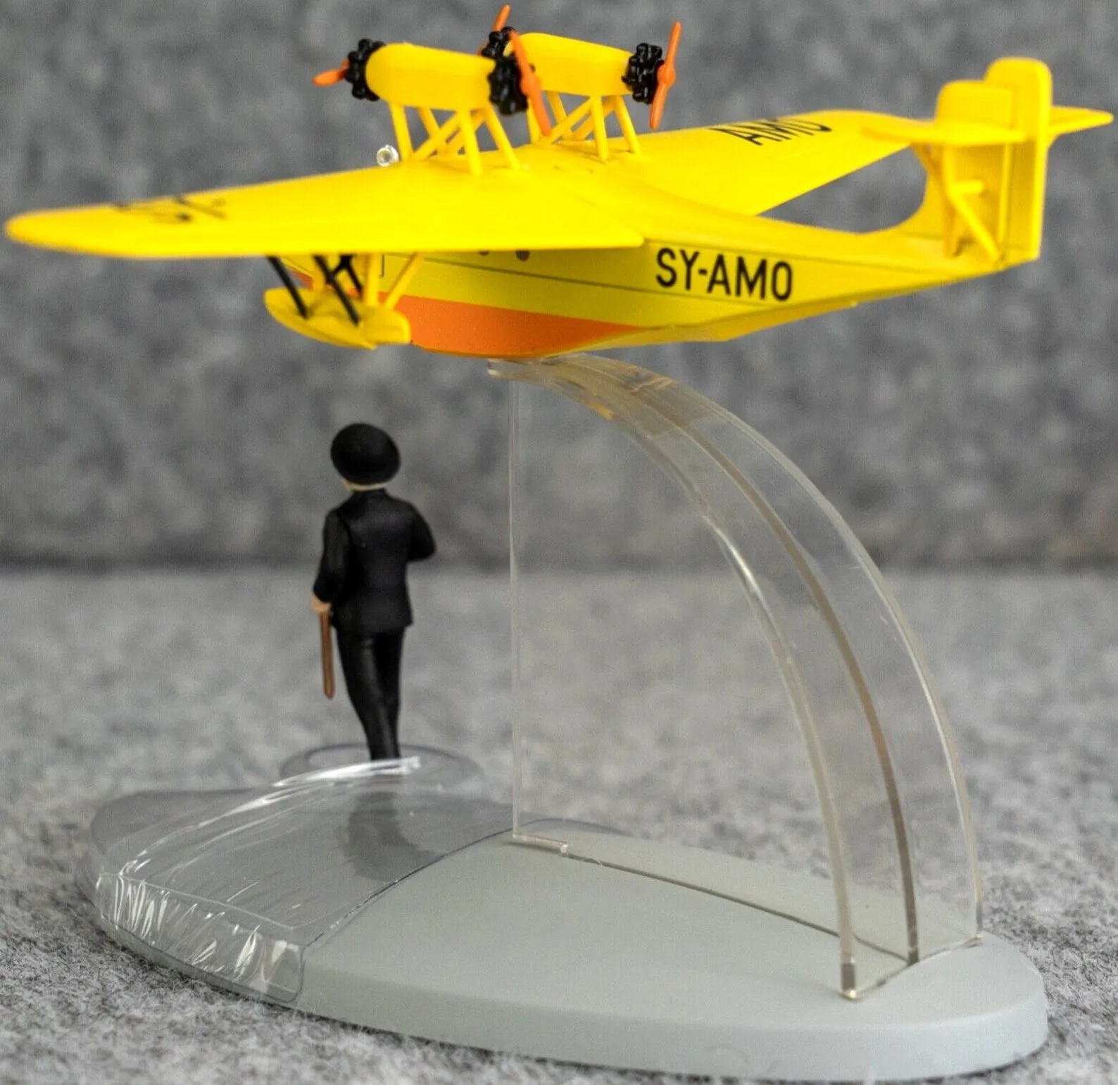 MOULINSART TINTIN Plane 29545 Yellow Seaplane: Ottokars Sceptre Hachette Avion #25