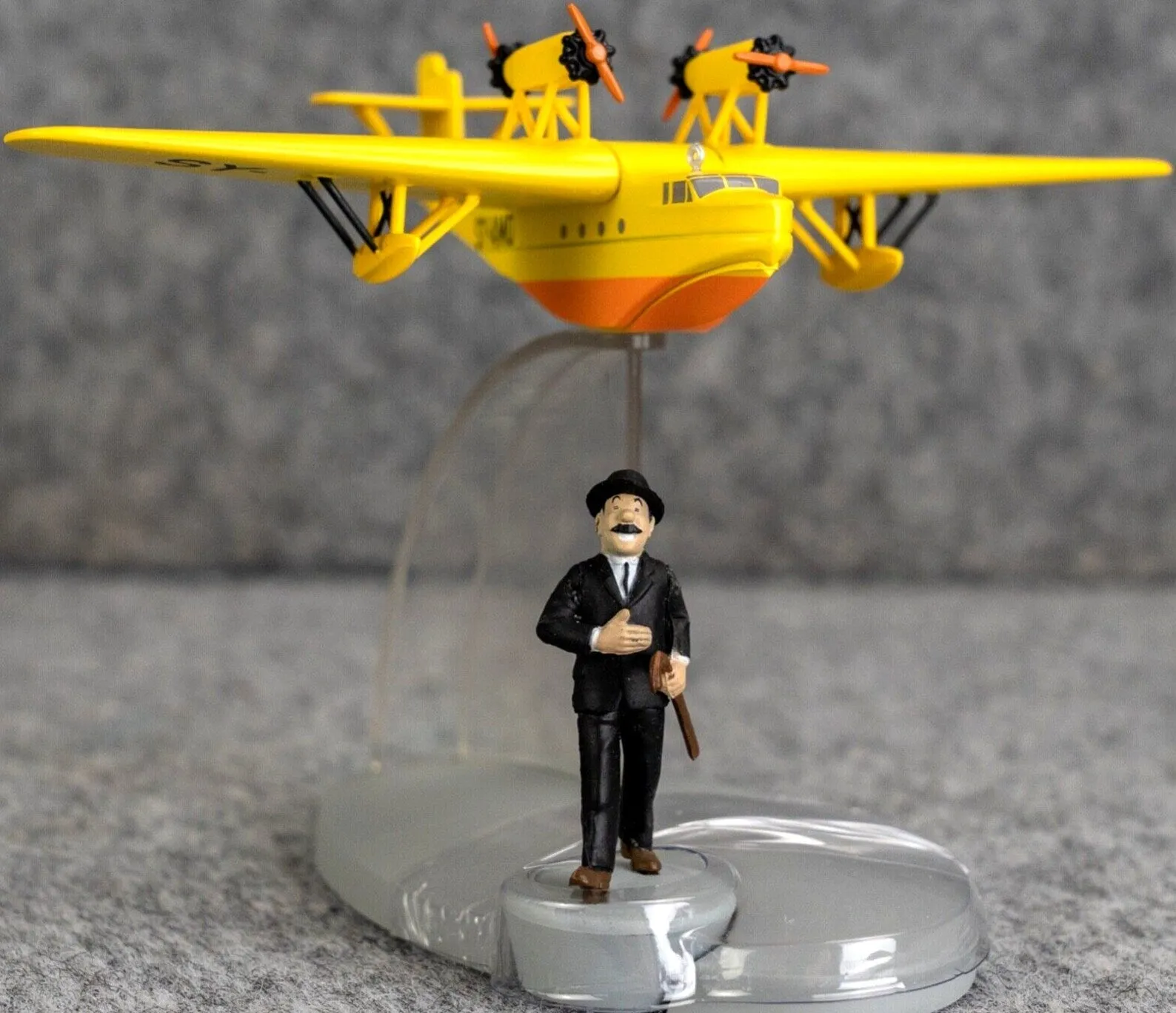 MOULINSART TINTIN Plane 29545 Yellow Seaplane: Ottokars Sceptre Hachette Avion #25