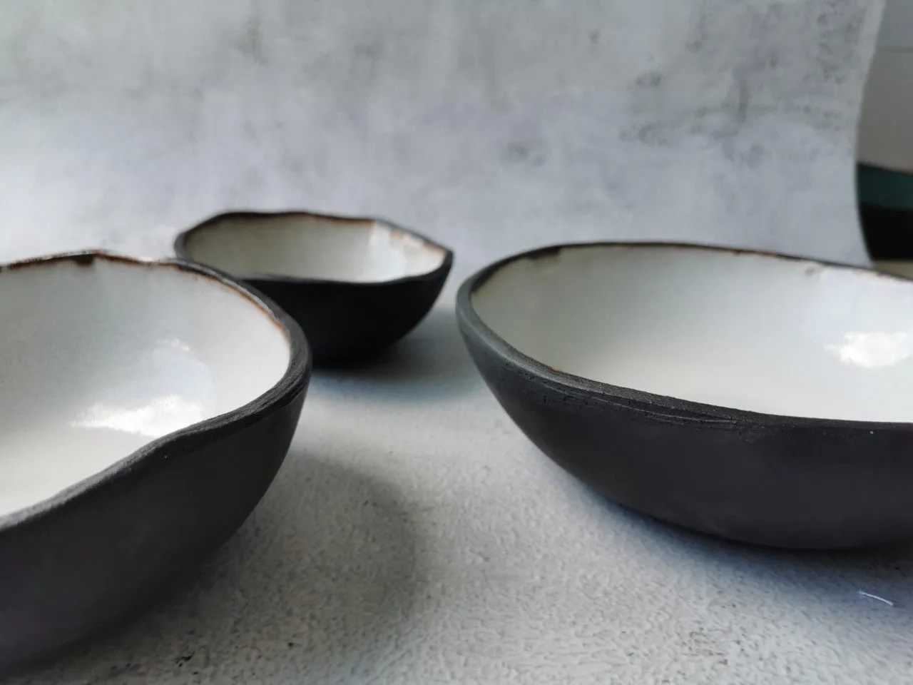 Nesting bowls (white)