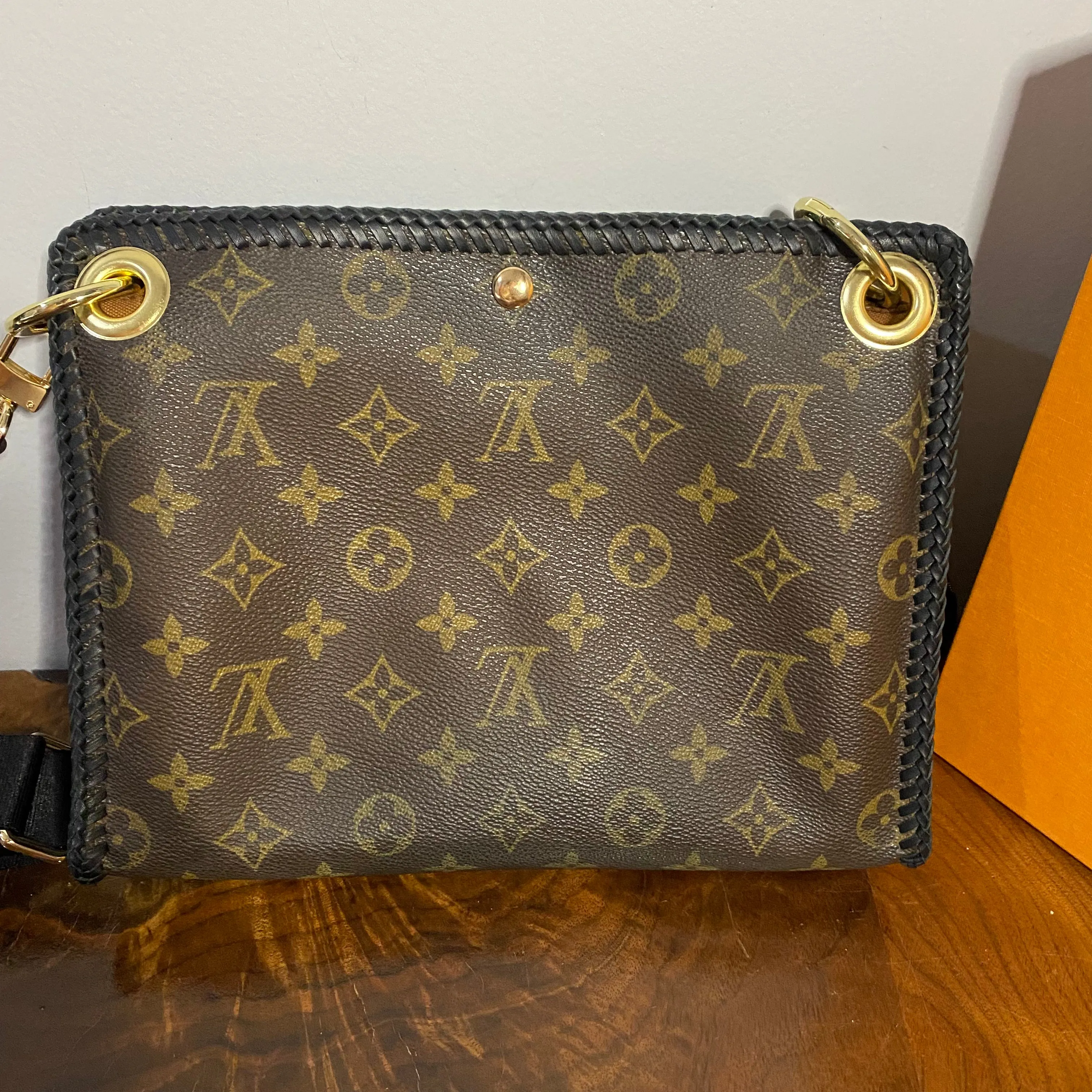 The Swan - Vintage Monogram in Black Crossbody